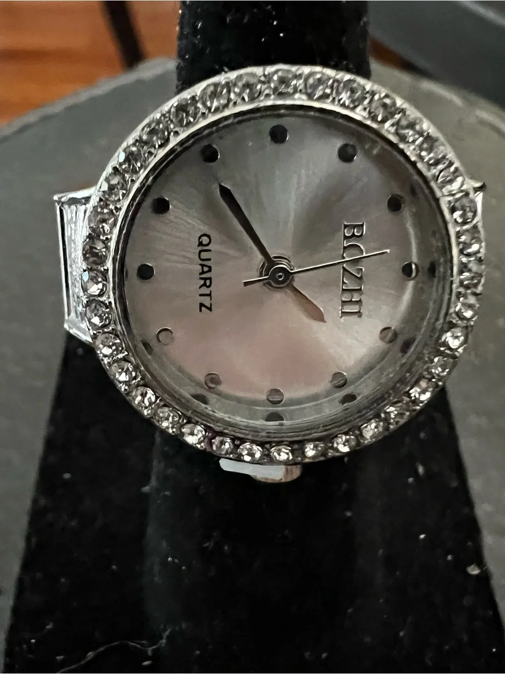 Silver Crystal-Accent Women's Quartz Watch - Silver Dial